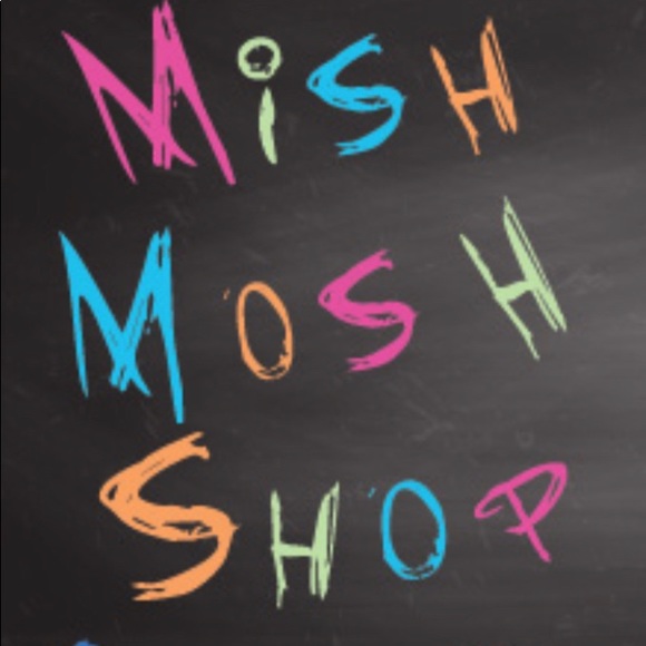 Meet your Posher, Monica - Picture 1 of 3